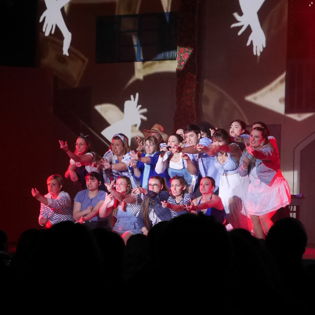 "Sur un air de Mamma Mia" par la Comédie Musicale de Sanssat.