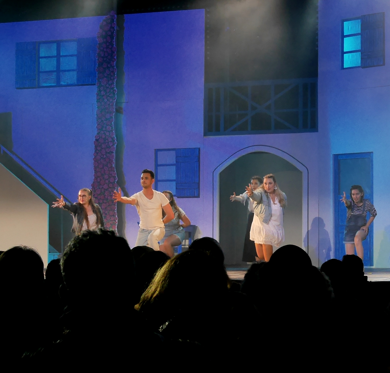 "Sur un air de Mamma Mia" par la Comédie Musicale de Sanssat.