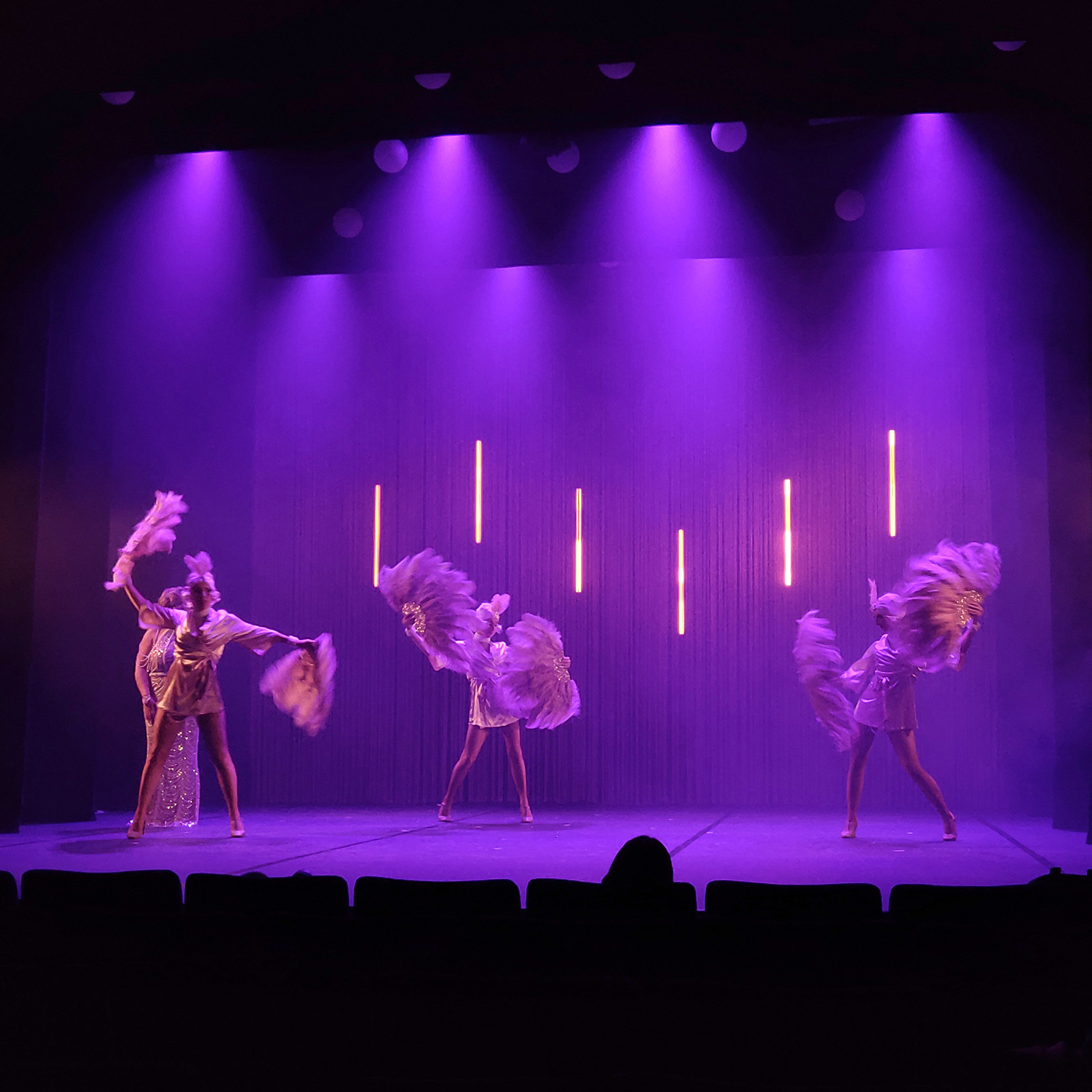 Le Grand Cabaret de Vichy - Frissons