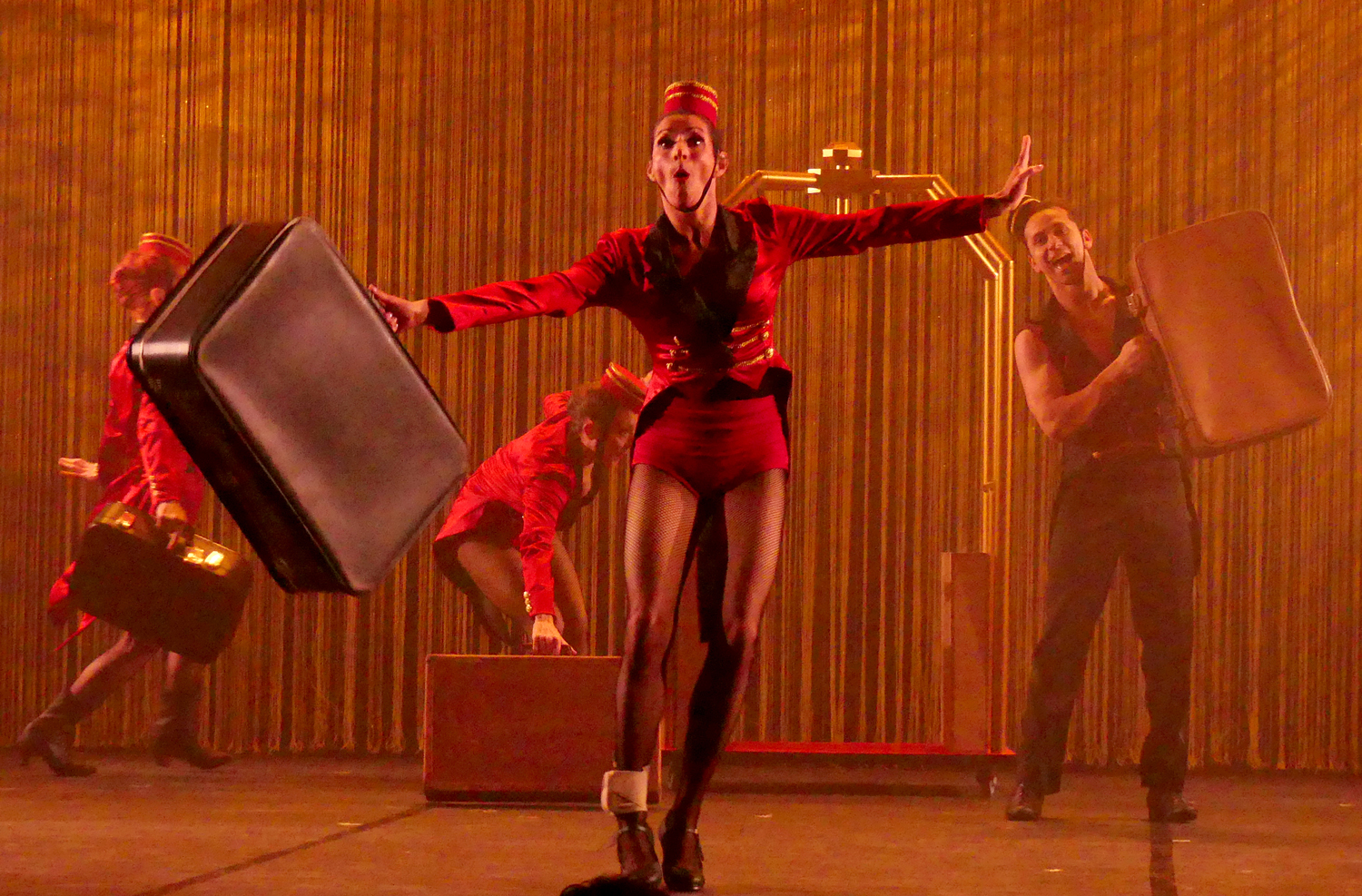 Le Grand Cabaret de Vichy - Frissons