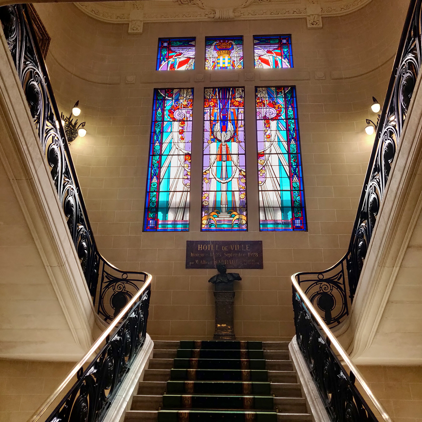 Le maître-verrier Francis Chigot à Vichy