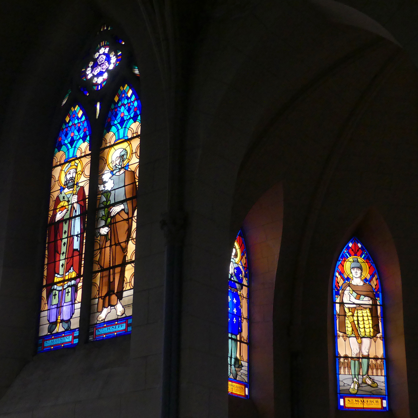 Le maître-verrier Francis Chigot à Vichy
