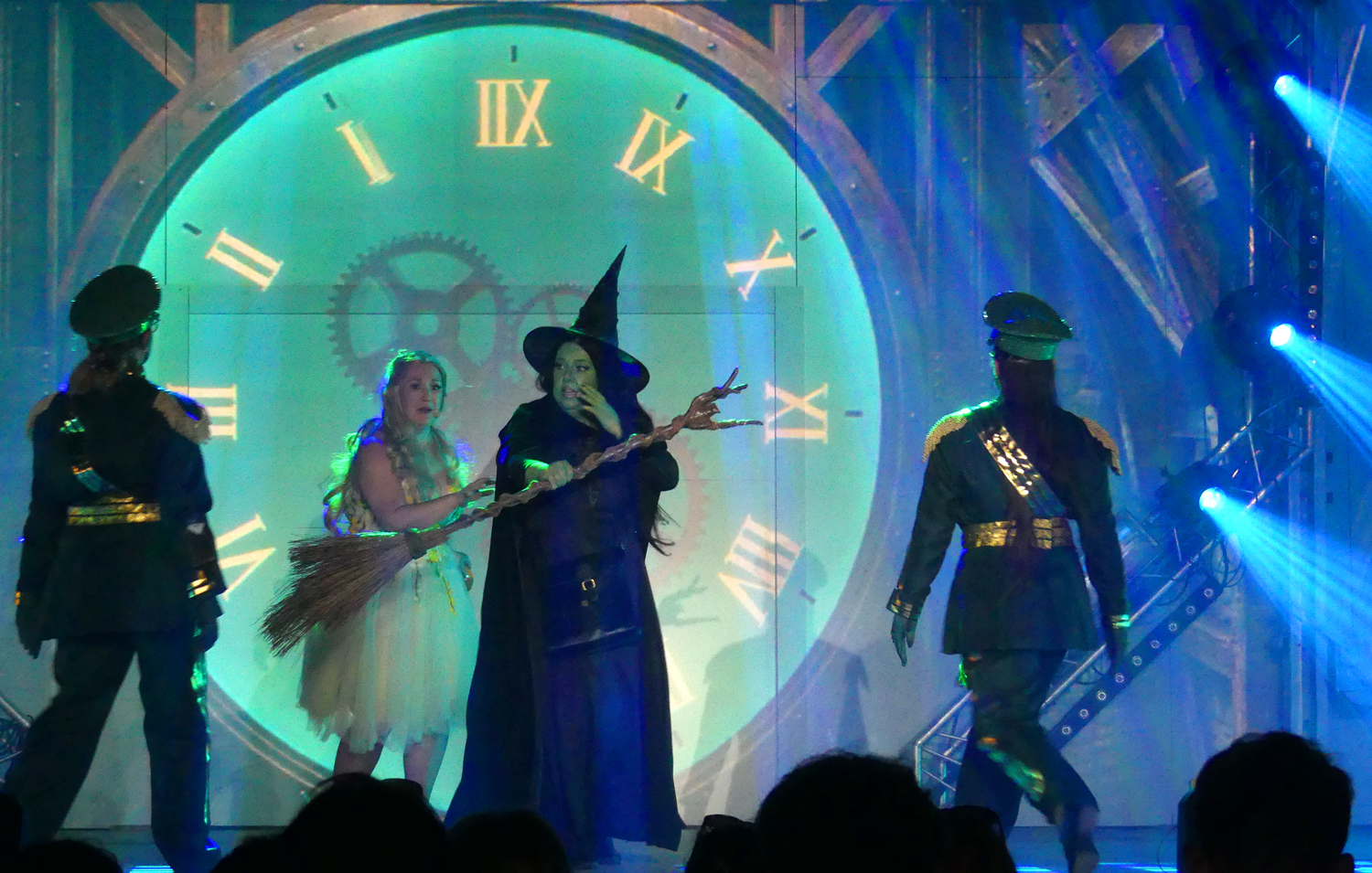 Sur un air de Wicked, la comédie musicale de Sanssat